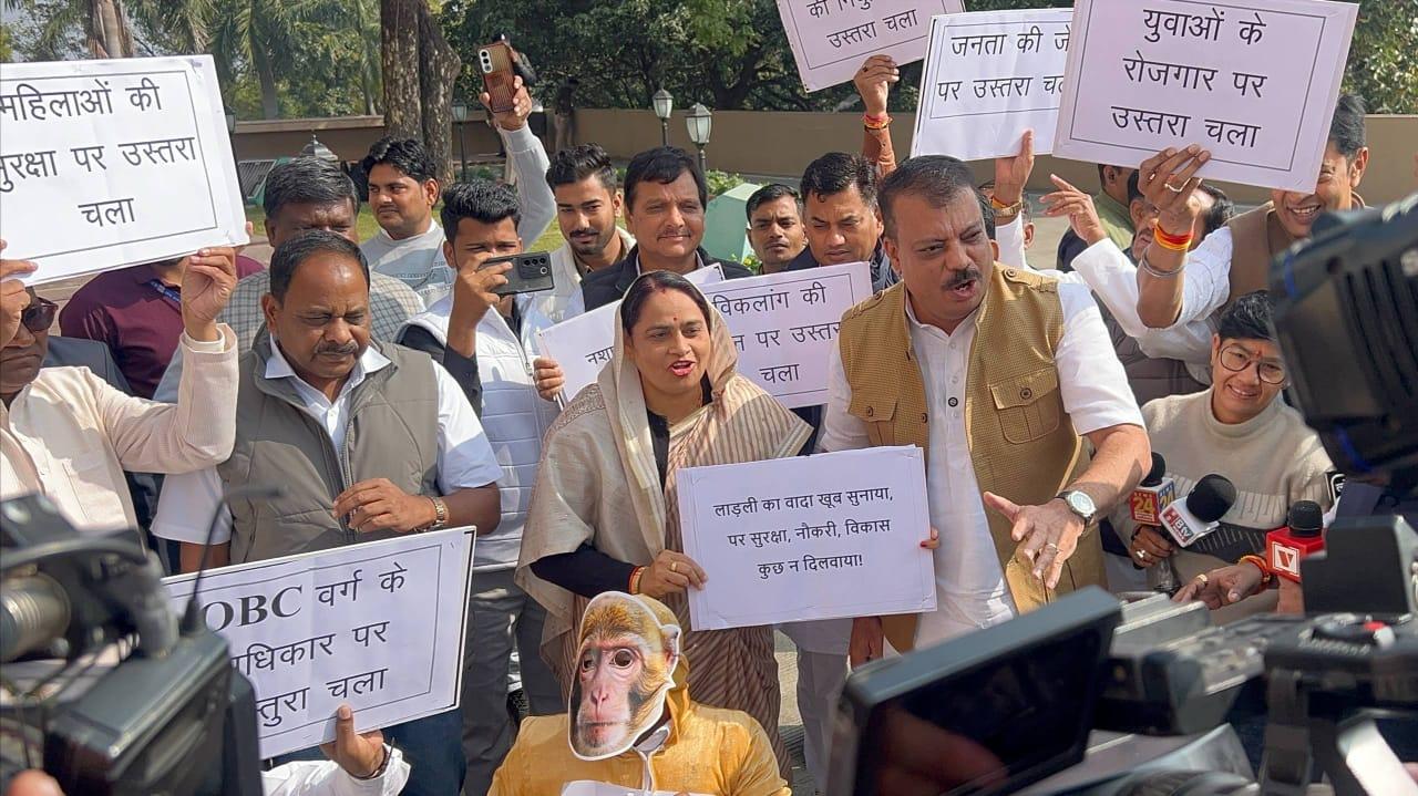 Congress stages ‘monkey show’ to highlight public issues in MP Assembly