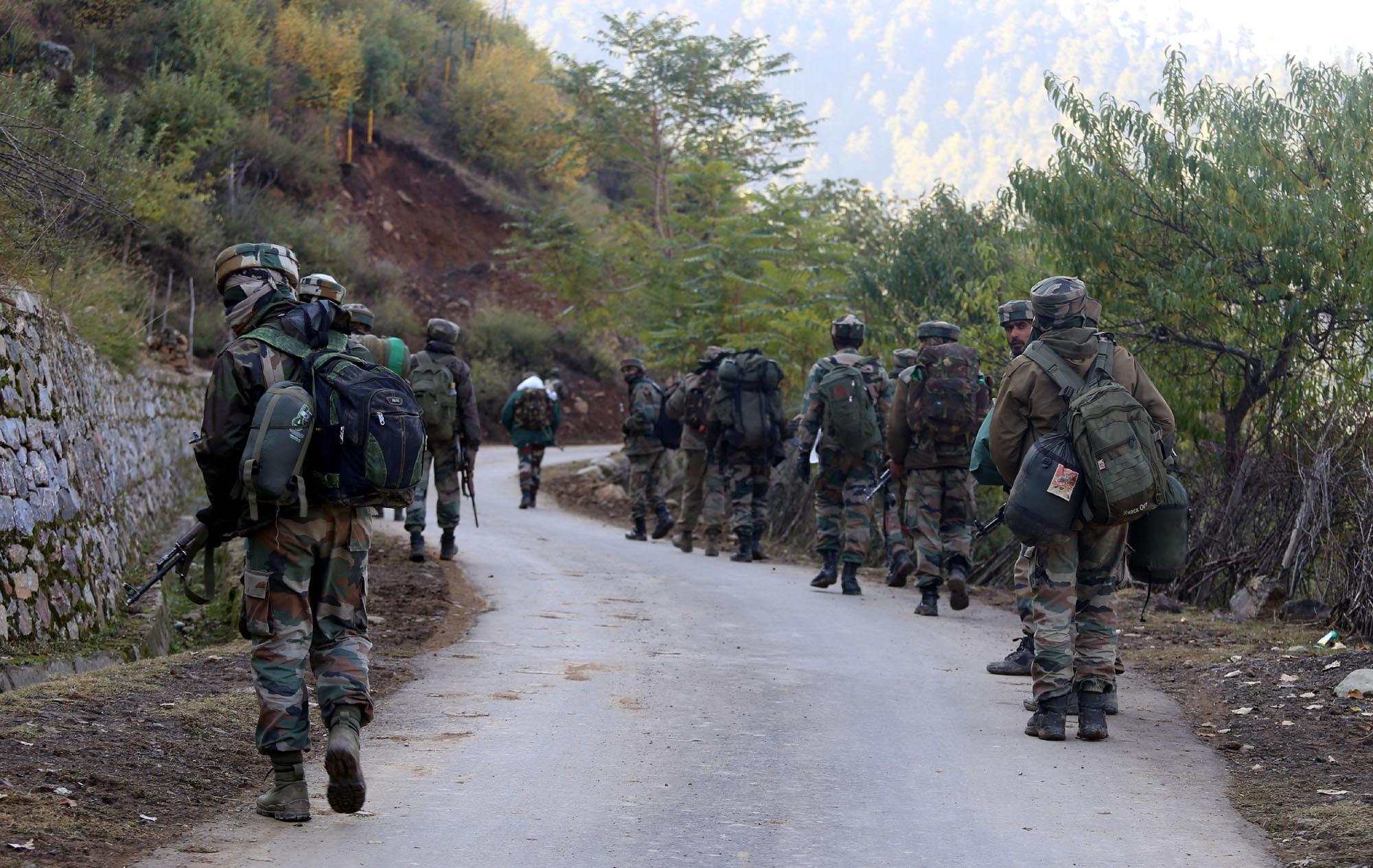 Gunfight starts in J&K's Ganderbal, two terrorists likely to be trapped