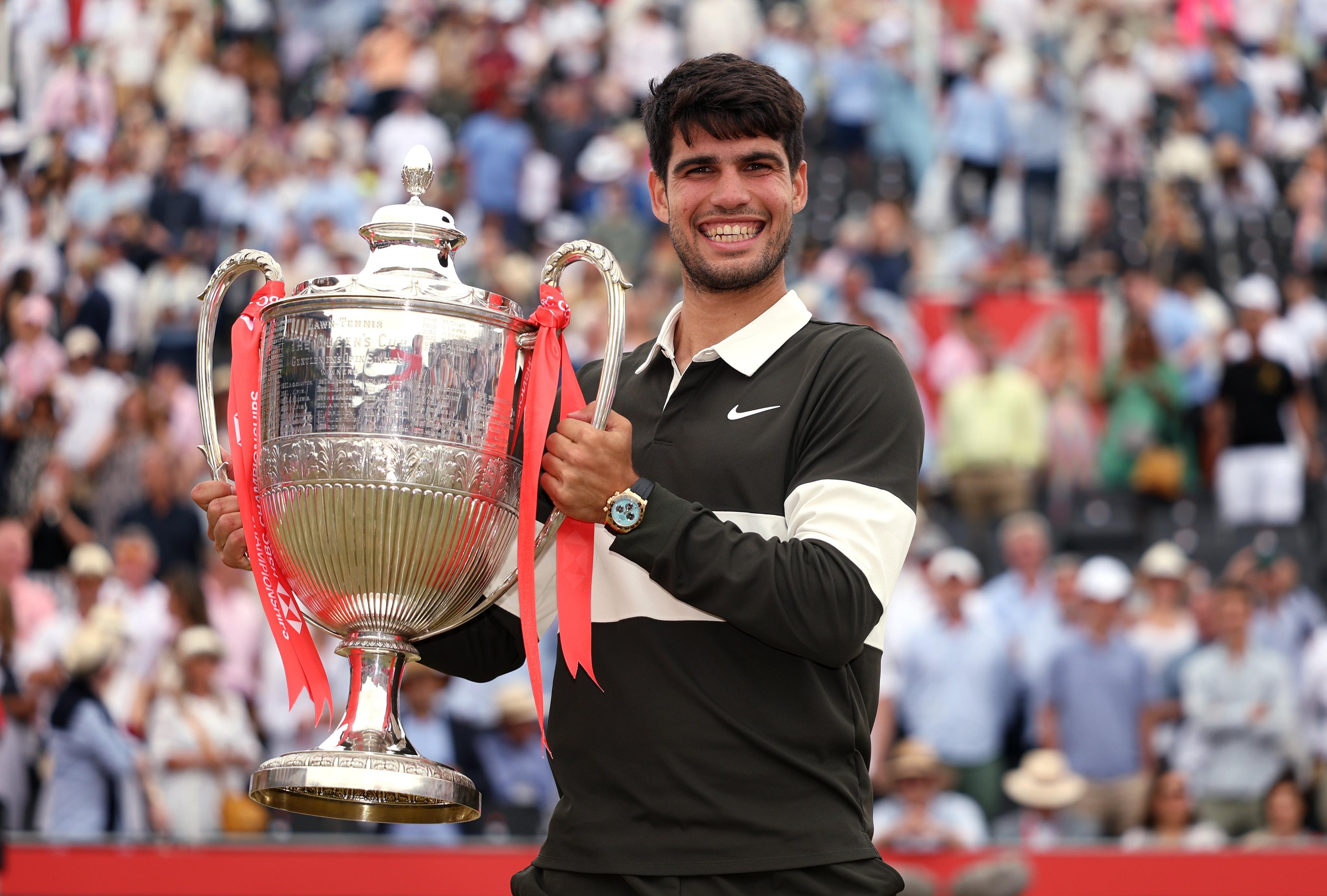 Carlos Alcaraz clinches second Queen’s Club title in thrilling final