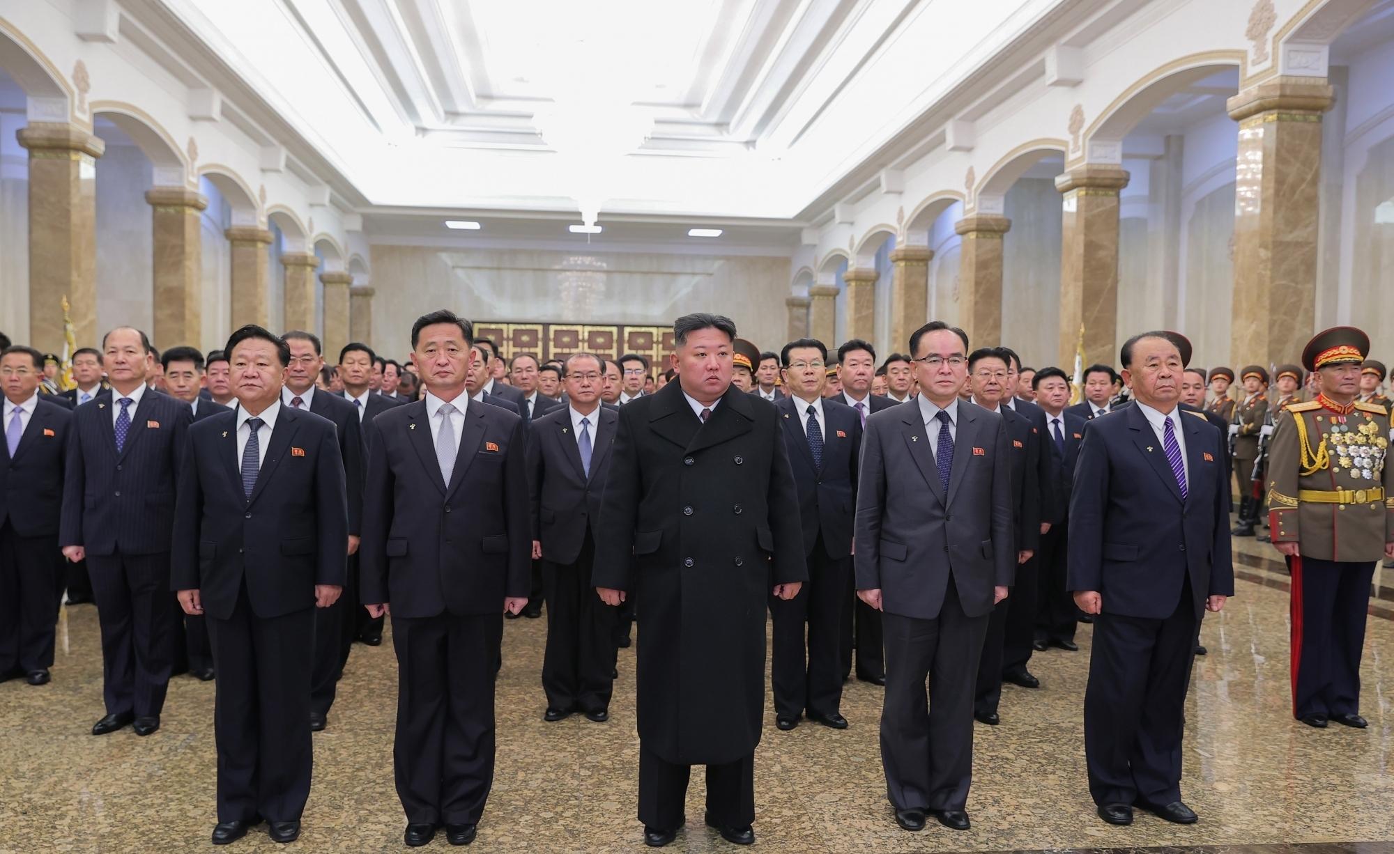 North Korea: Kim Jong-un visits mausoleum to mark 31st anniversary of founder's death
