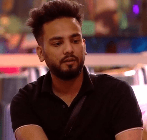 SC quashes criminal case against Elvish Yadav in snake venom case