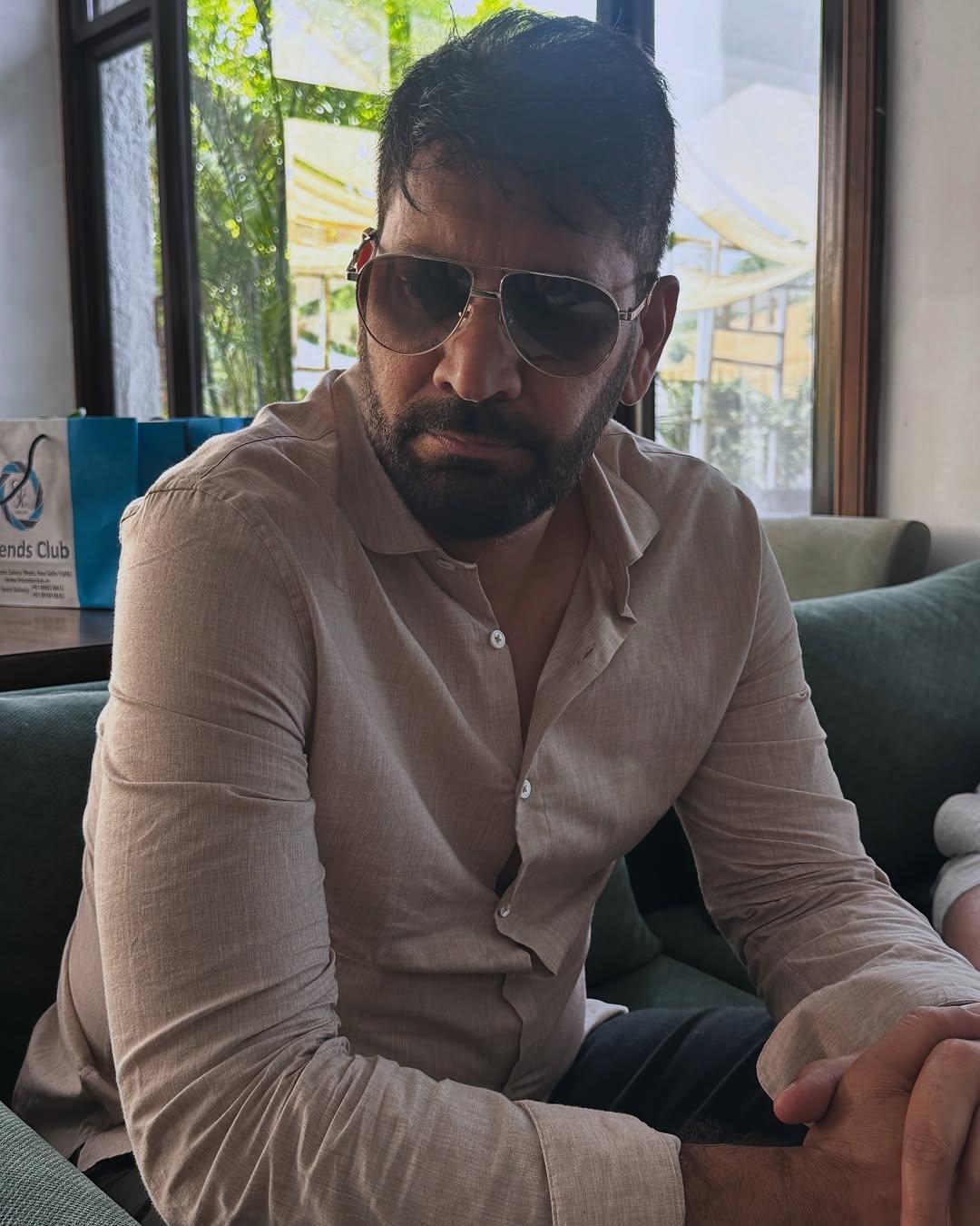 Punjabi singer Jasbir Jassi in legal trouble for speaking in support of Pakistani artists