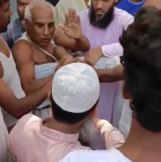 Elderly Hindu man thrashed over false blasphemy claim in Bangladesh