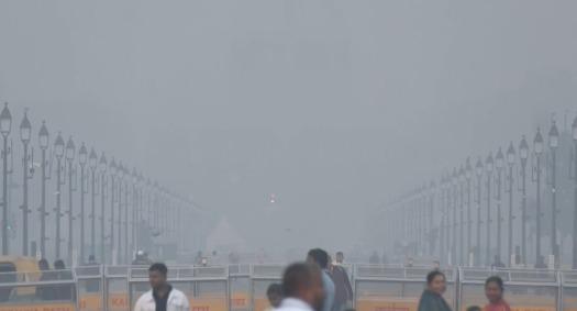Air quality crosses 400 in several areas as haze envelops Delhi-NCR