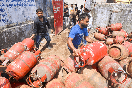 Bihar: Four FIRs registered against LPG violations in Patna