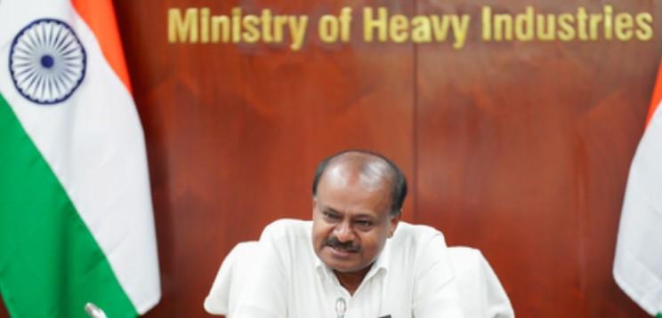 Will not stay away from Karnataka's politics, says Union Minister Kumaraswamy