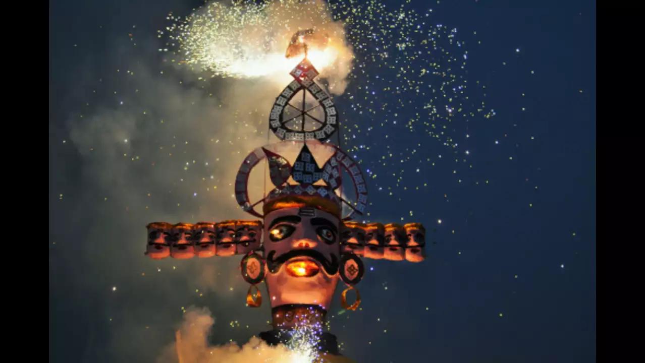 150 feet Ravana burnt