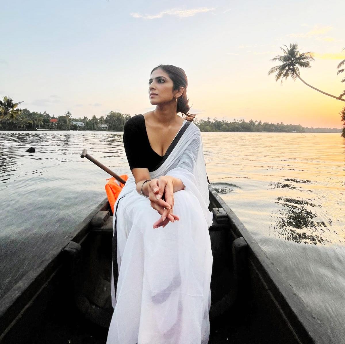 Prabhas was a fantastic conversationalist, says Malavika Mohanan