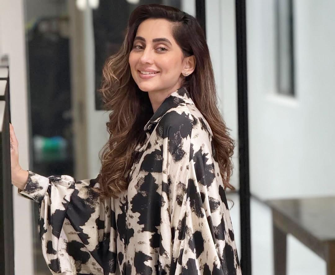 When Anusha Dandekar laughed till she cried listening to childhood stories of Suniel Shetty, Jackie Shroff