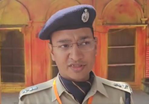 Mathura Police says 'no cow smuggling angle’; fog-related collision killed vigilante (Ld)