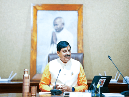 MP CM thanks Centre for approving Badnawar-Petlawad-Thandla-Timarwani road project