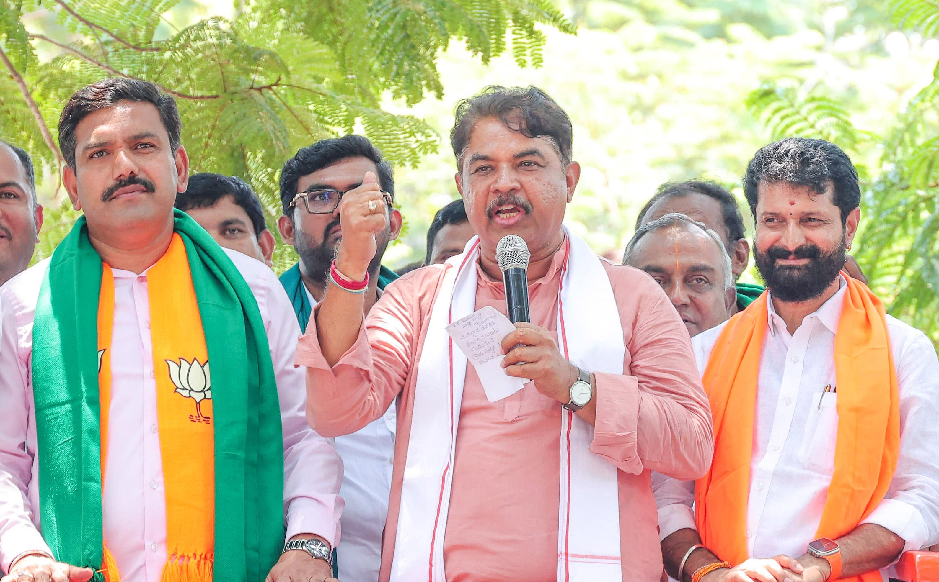 Addl. SP's resignation: K'taka CM's action demoralised police dept, says BJP