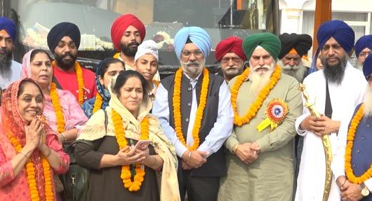 170 Sikh devotees depart from Rakabganj Gurdwara to Pakistan ahead of Guru Nanak jayanti