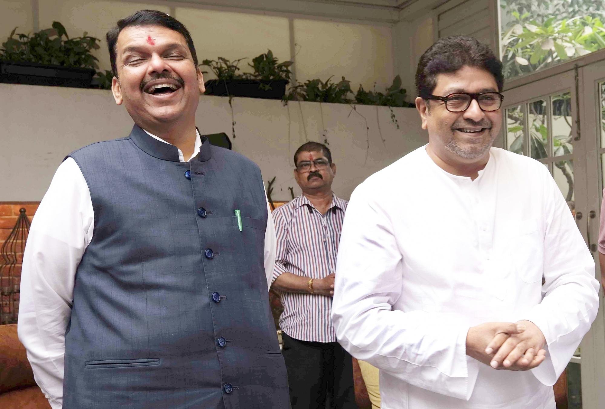 CM Fadnavis and Raj Thackeray meet in Mumbai hotel amid alliance buzz with Shiv Sena(UBT)