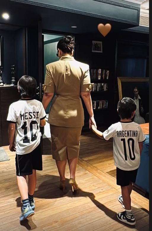 Kareena Kapoor Khan meets Lionel Messi with her boys Taimur and Jeh