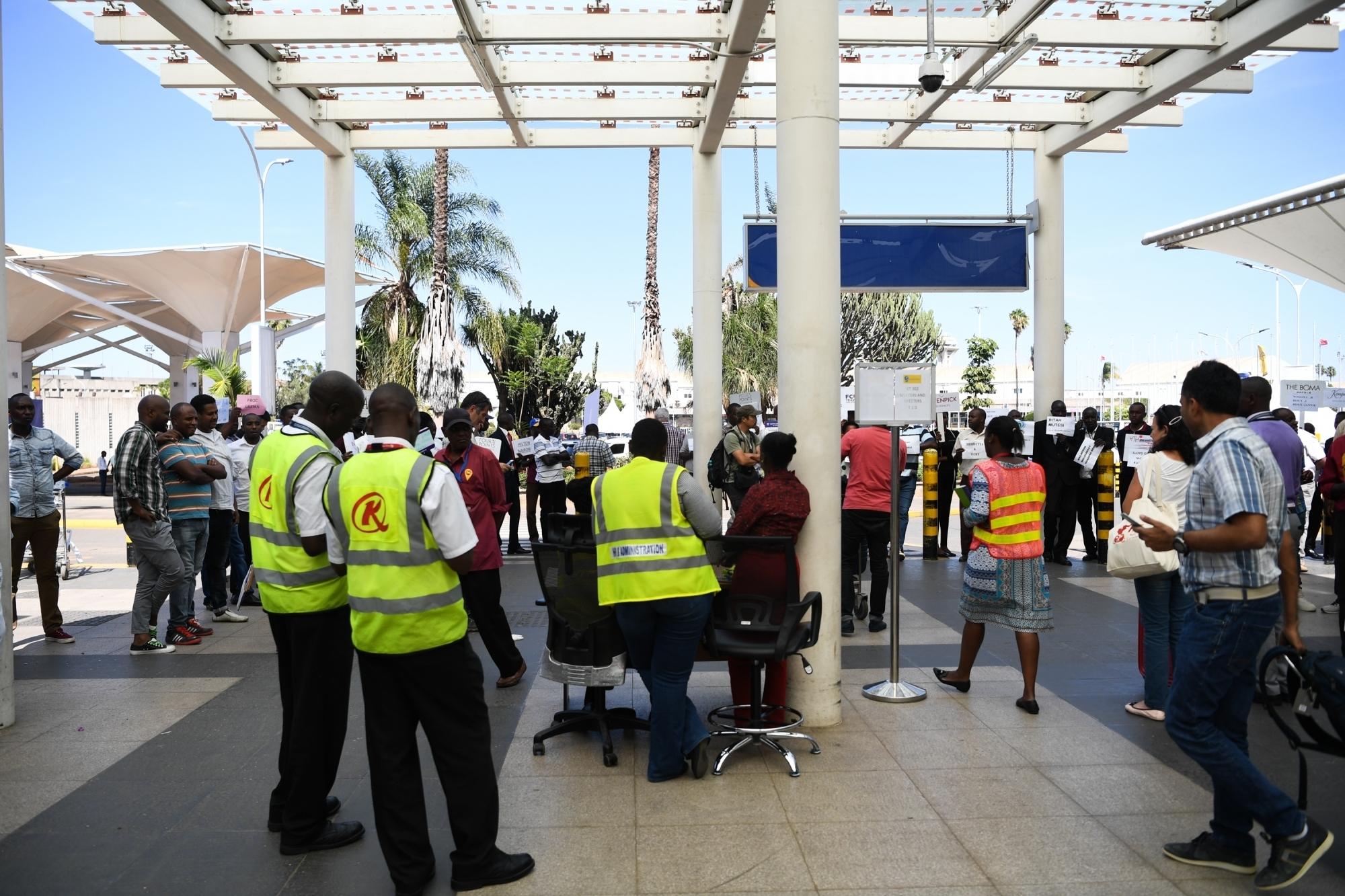 Workers' strike disrupts flights at Kenya's main airport