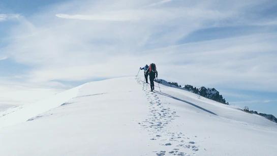 Russian climbers body found