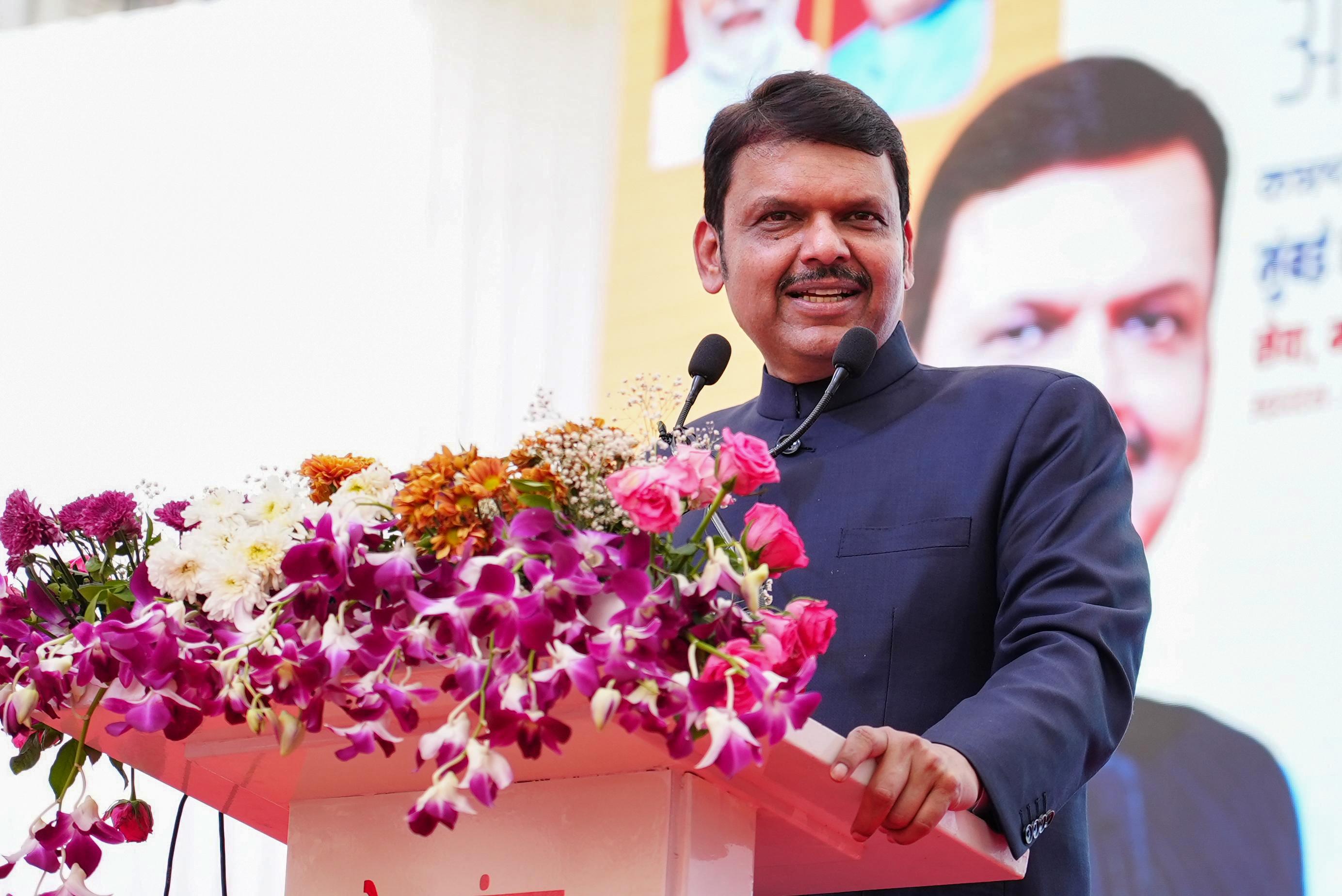 Maharashtra CM vows modern healthcare for all