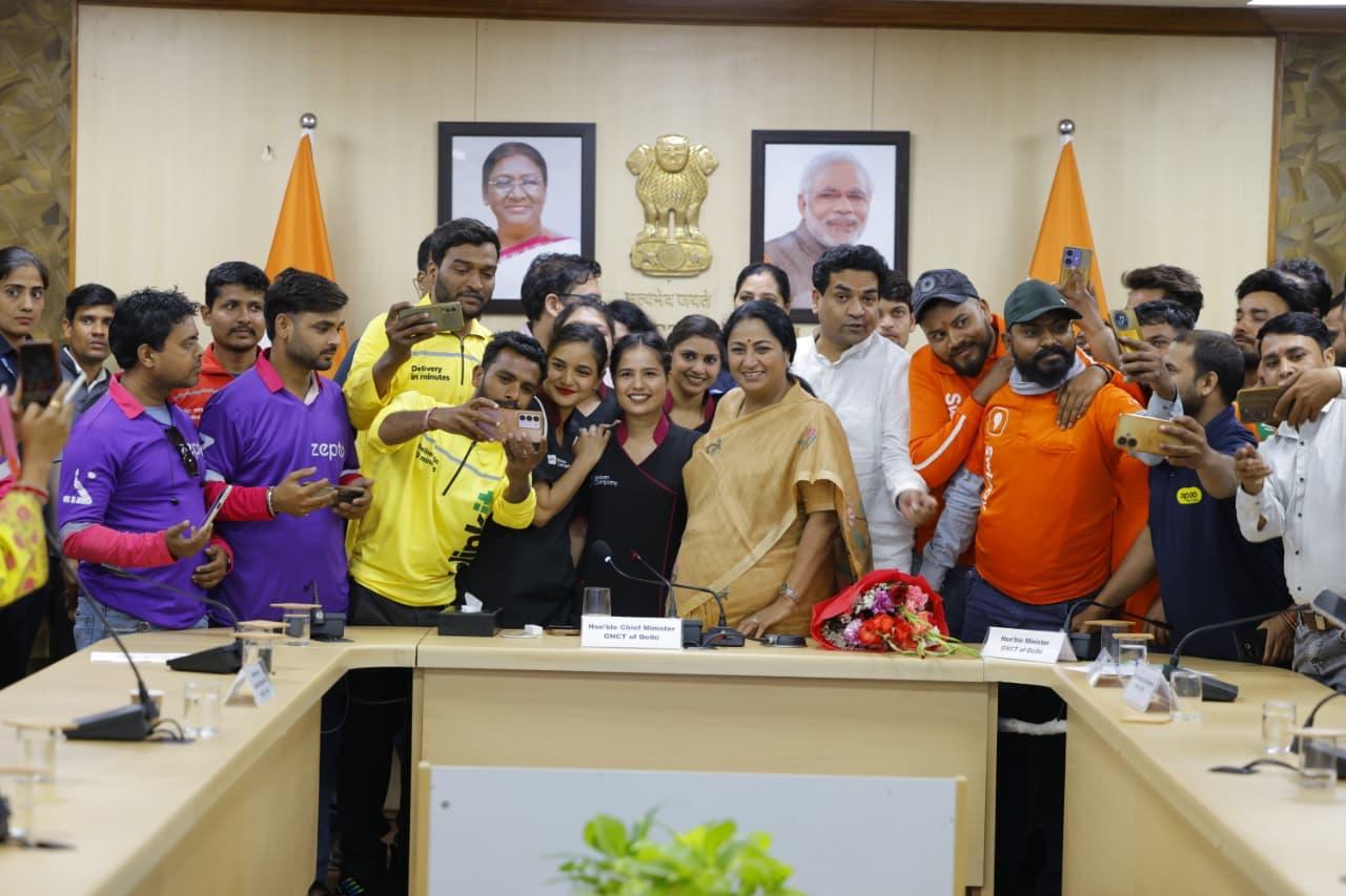 Delhi CM holds pre-Budget talks with gig workers, farmers