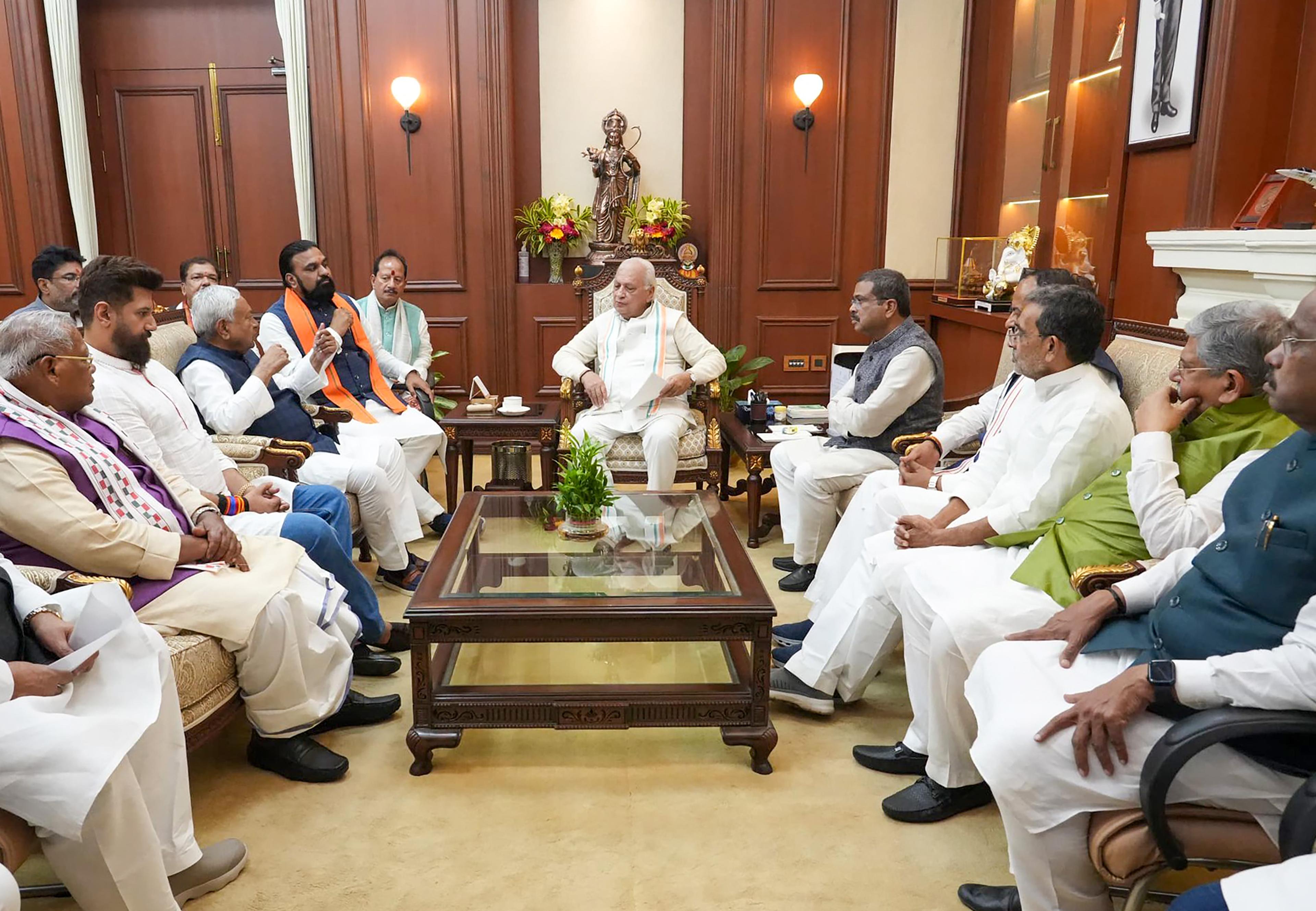 Bihar: Nitish Kumar resigns, stake claims to form next govt