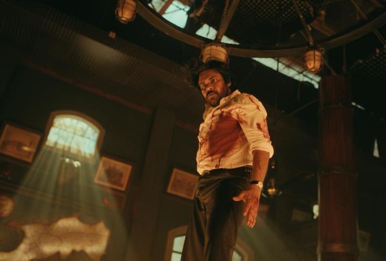 Pawan Kalyan touted as more hardworking than Vijay by cinematographer Manoj Paramahamsa