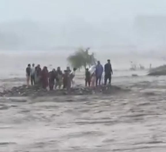 Pakistan: 18 tourists swept away in Swat flash floods