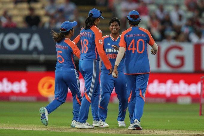 India men's and women's cricket teams meet King Charles III