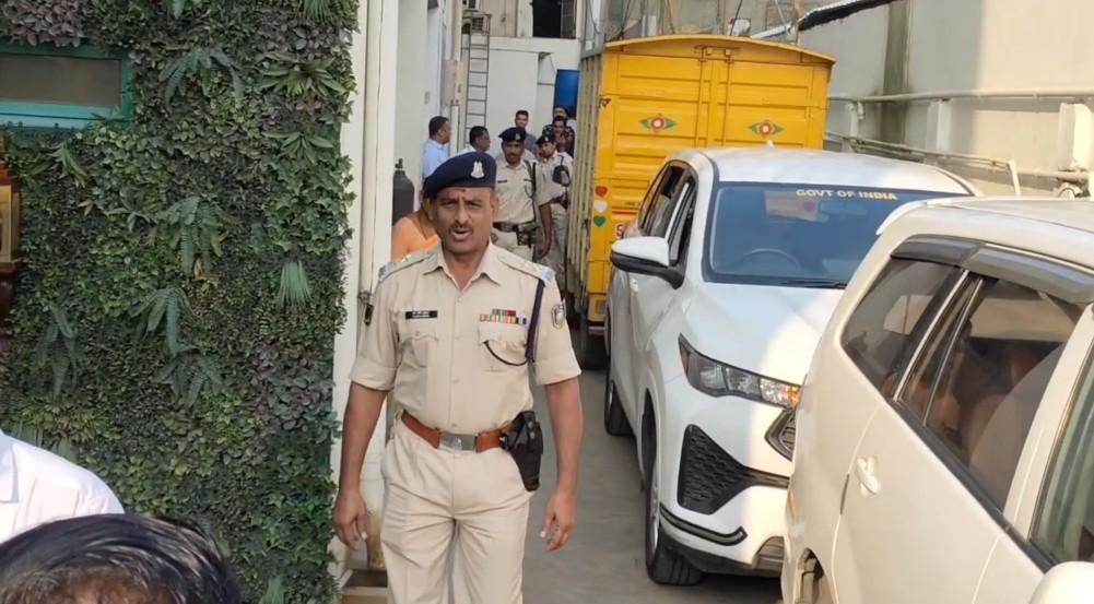 ED raids rock Devaswom Board in Sabarimala gold heist case, CPI(M) on the defensive