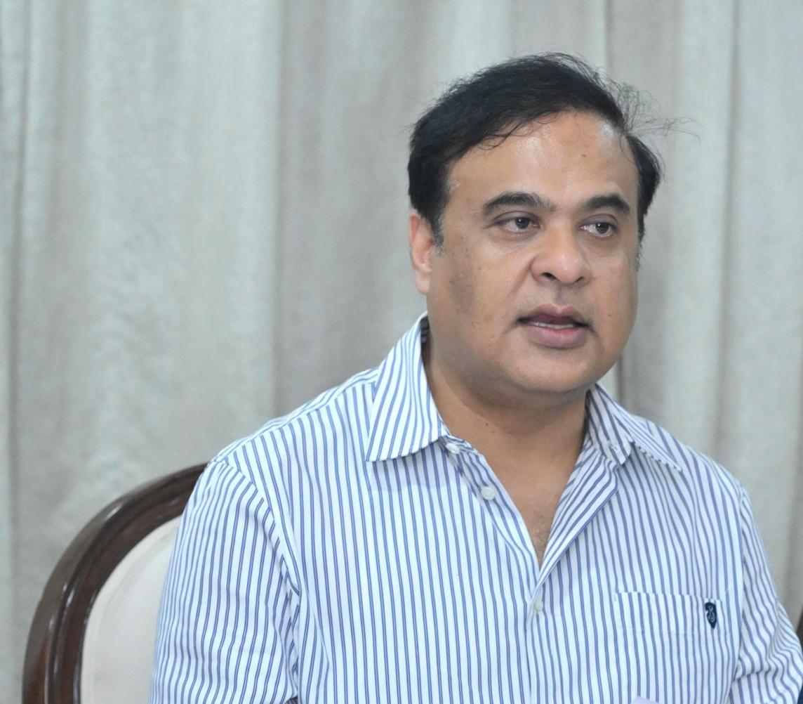 Step up efforts to control ONGC gas leak, Assam CM writes to Union Minister Puri