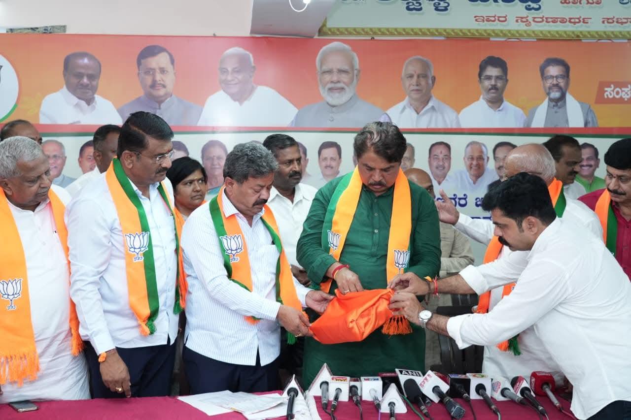 ‘Congress betrayed Muslims’: K’taka BJP at Davanagere bypoll manifesto release