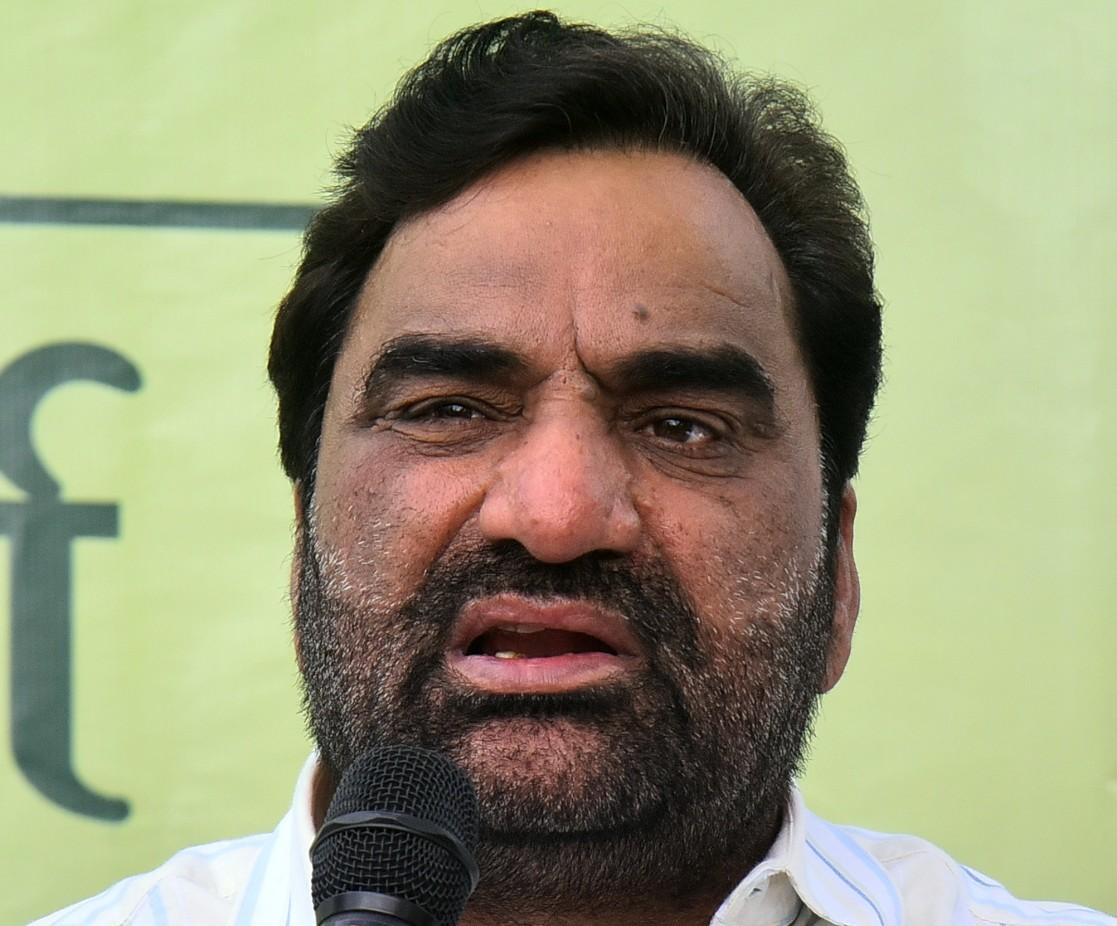 Rajasthan: MP Hanuman Beniwal accuses govt of tapping his phone