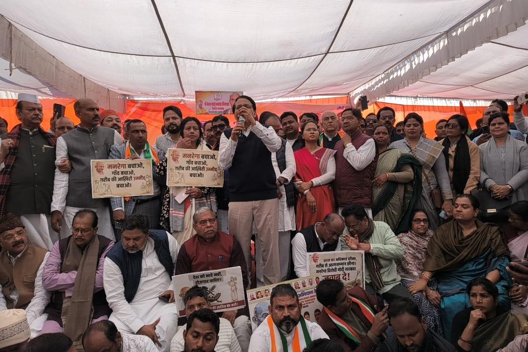 Congress holds march in Ranchi against new law replacing MGNREGA