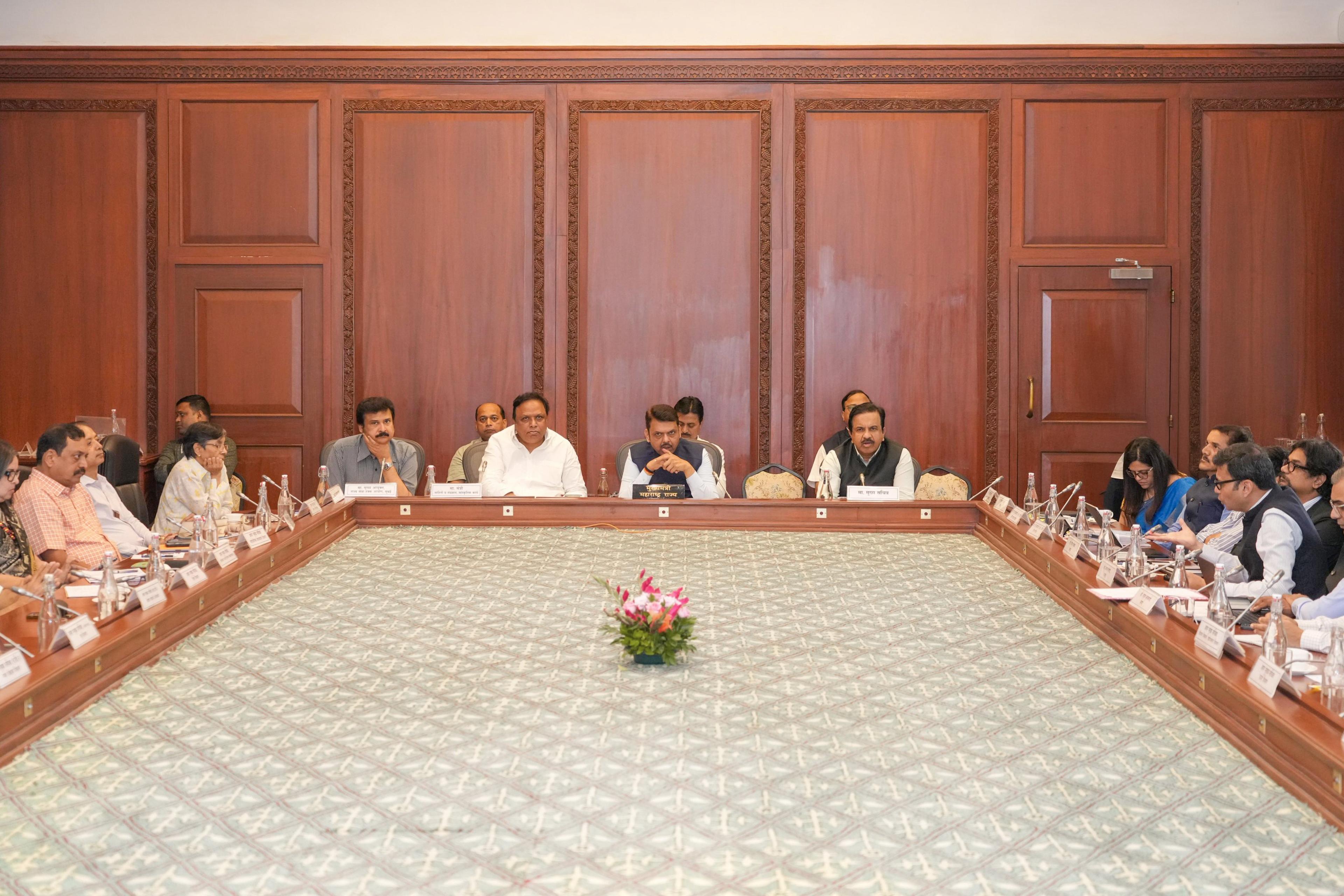 Implement citizen-centric 'Aaple Sarkar 2.0' portal to get benefits of govt schemes easily: CM Fadnavis