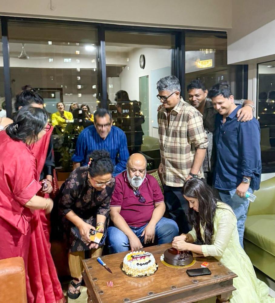 Gajraj Rao celebrates 'Jolly LLB 3' success with Saurabh Shukla & Seema Biswas