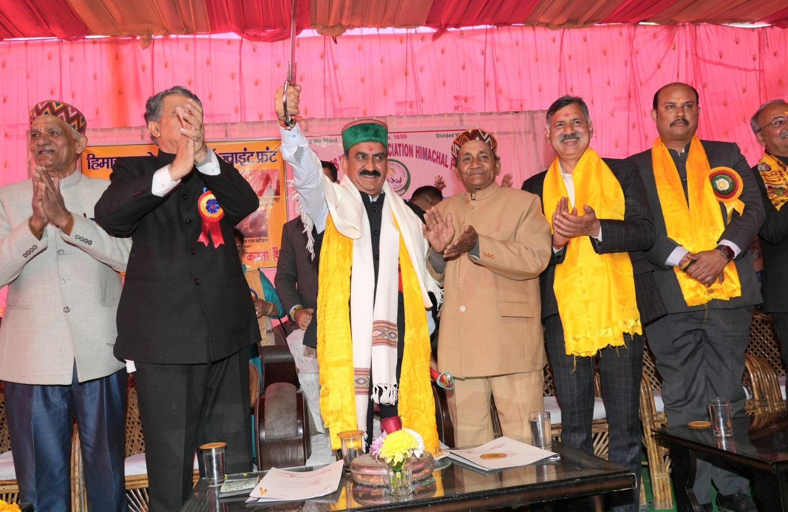 Pensioners above 70 years will get remaining 30 pc arrears within 40 days: Himachal CM