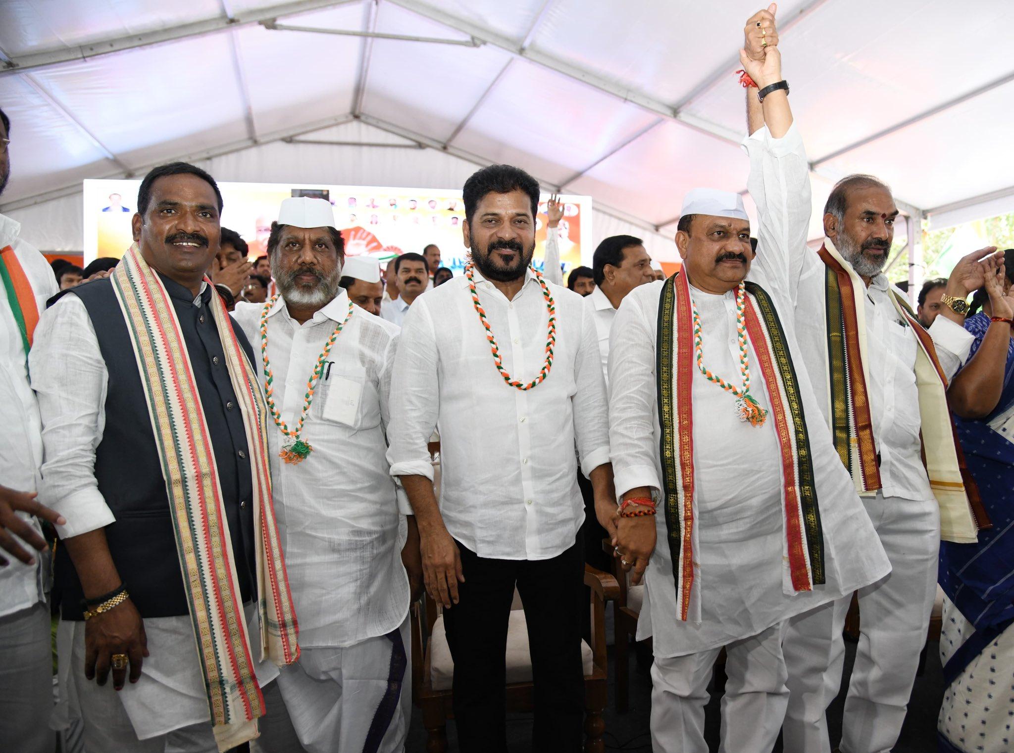 Congress planning to rake up BC quota issue in Telangana local body polls