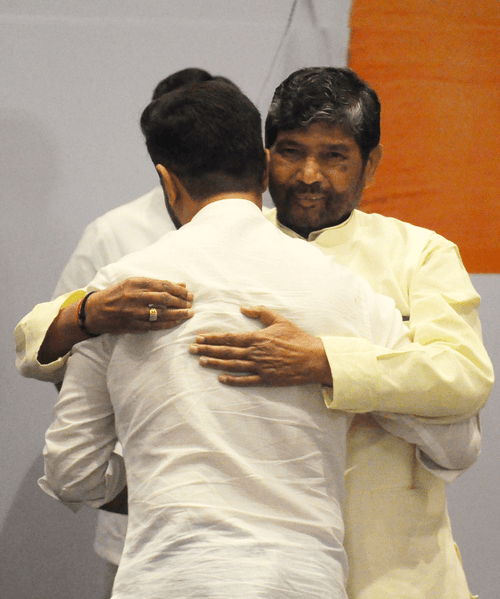 Chirag Paswan meets uncle Pashupati Paras; sparks reconciliation speculation