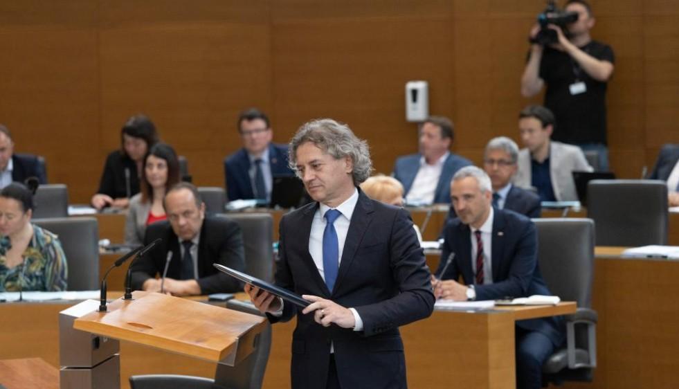 Slovenia's Freedom Movement wins narrowly in election