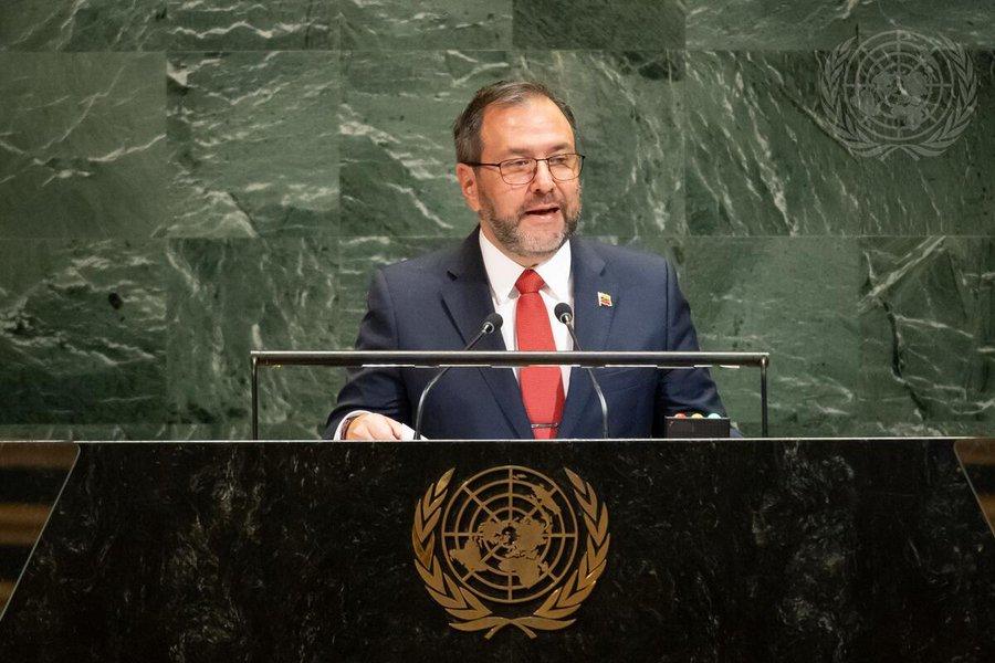 Venezuela slams illegal incursion of US aircraft