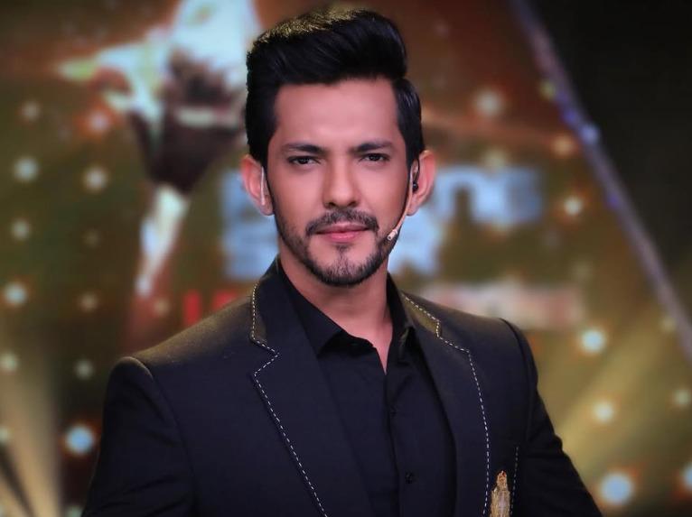 Aditya Narayan reveals Anu Mallik composed iconic song from Salman Khan's 'Biwi No 1' with him on his lap