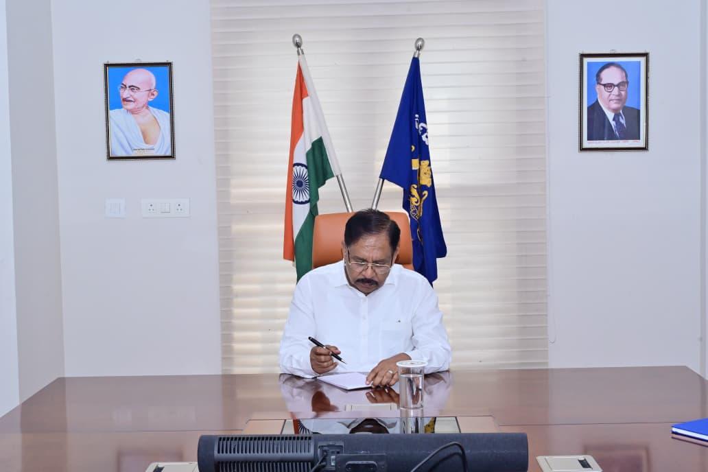 Will present factual data on Karnataka’s law and order in Assembly: HM Parameshwara