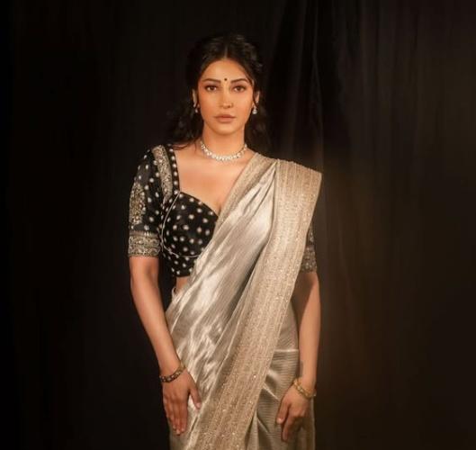 Shruti Haasan finally hits pause as she’s on ‘vacay’ mode