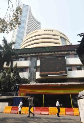 Sensex, Nifty slip ahead of US Fed decision