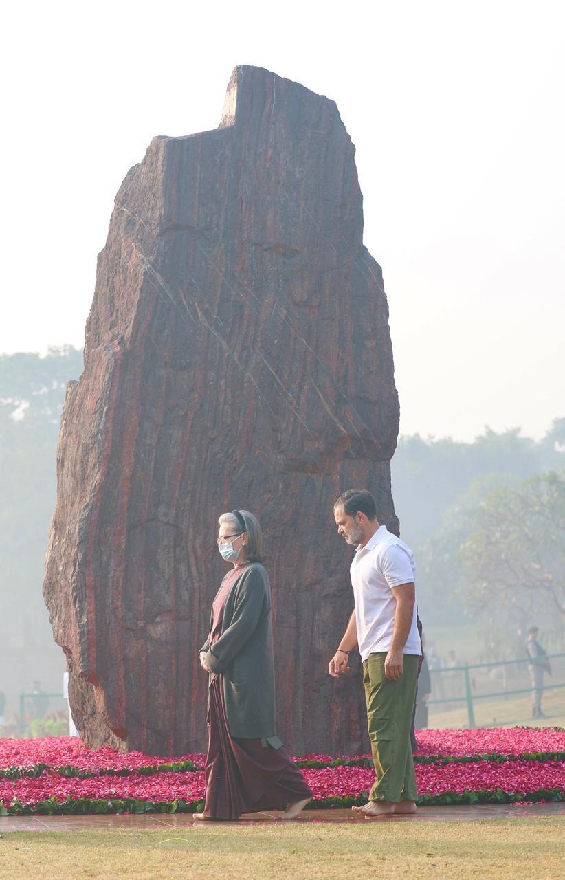 'Gives me courage to stand firmly against injustice': Rahul pays homage to Indira Gandhi