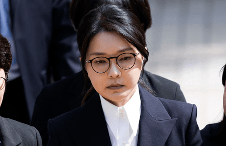 South Korea's ex-First Lady, associate to appear for special counsel questioning Monday