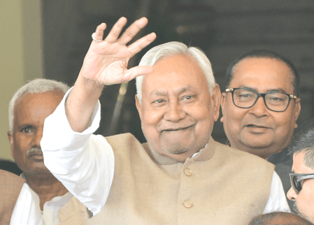 Bihar govt promises permanent solution to land disputes; Oppn protests in Assembly over 'crime, unemployment'