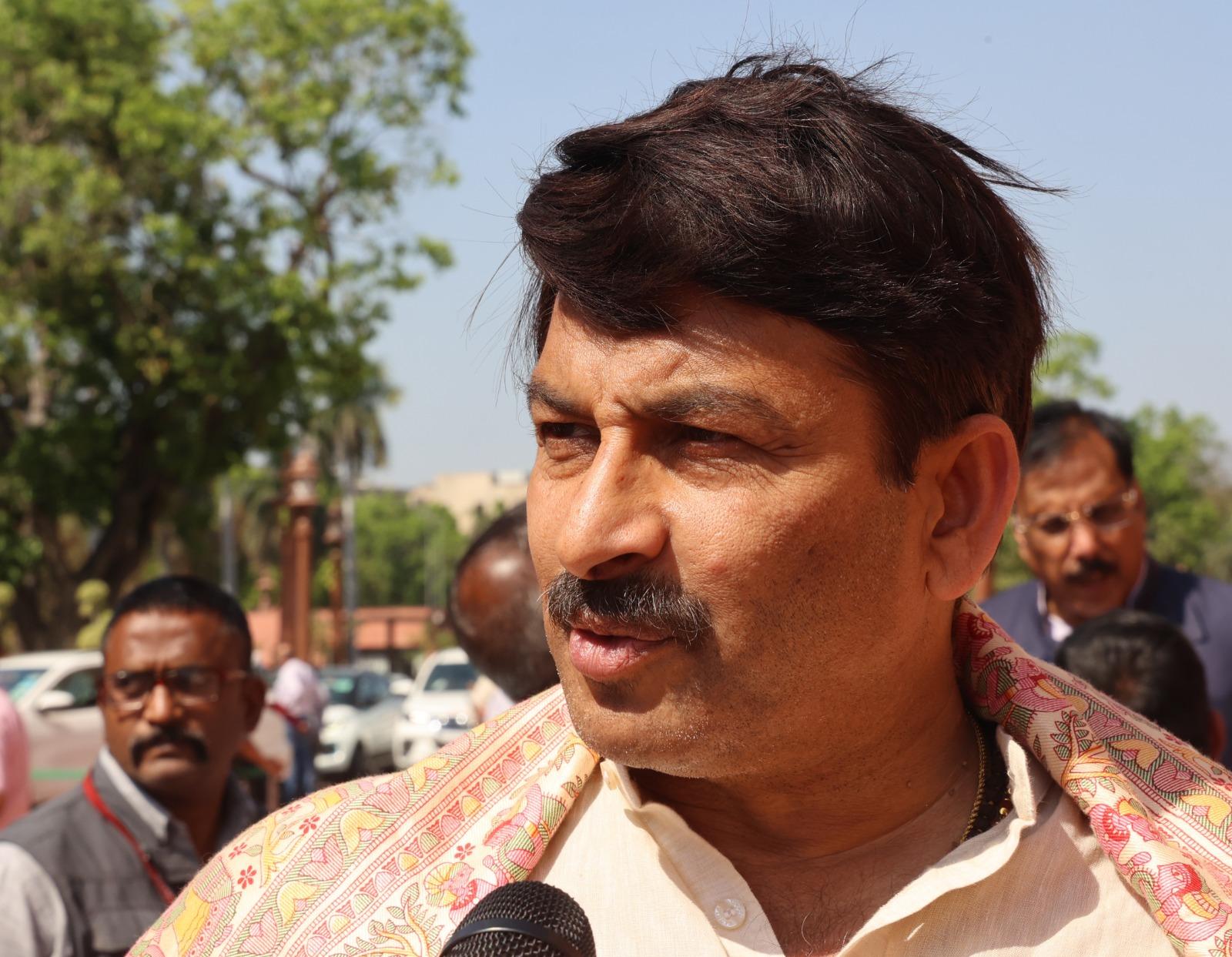 Ex-Cong MLA calls Aurangzeb ‘pious', invites BJP's ire