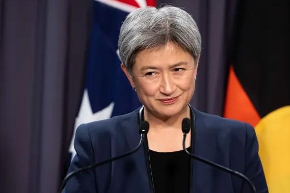 Australian Foreign Minister says Israeli decision to revoke diplomatic visas to Palestine 'unjustified'