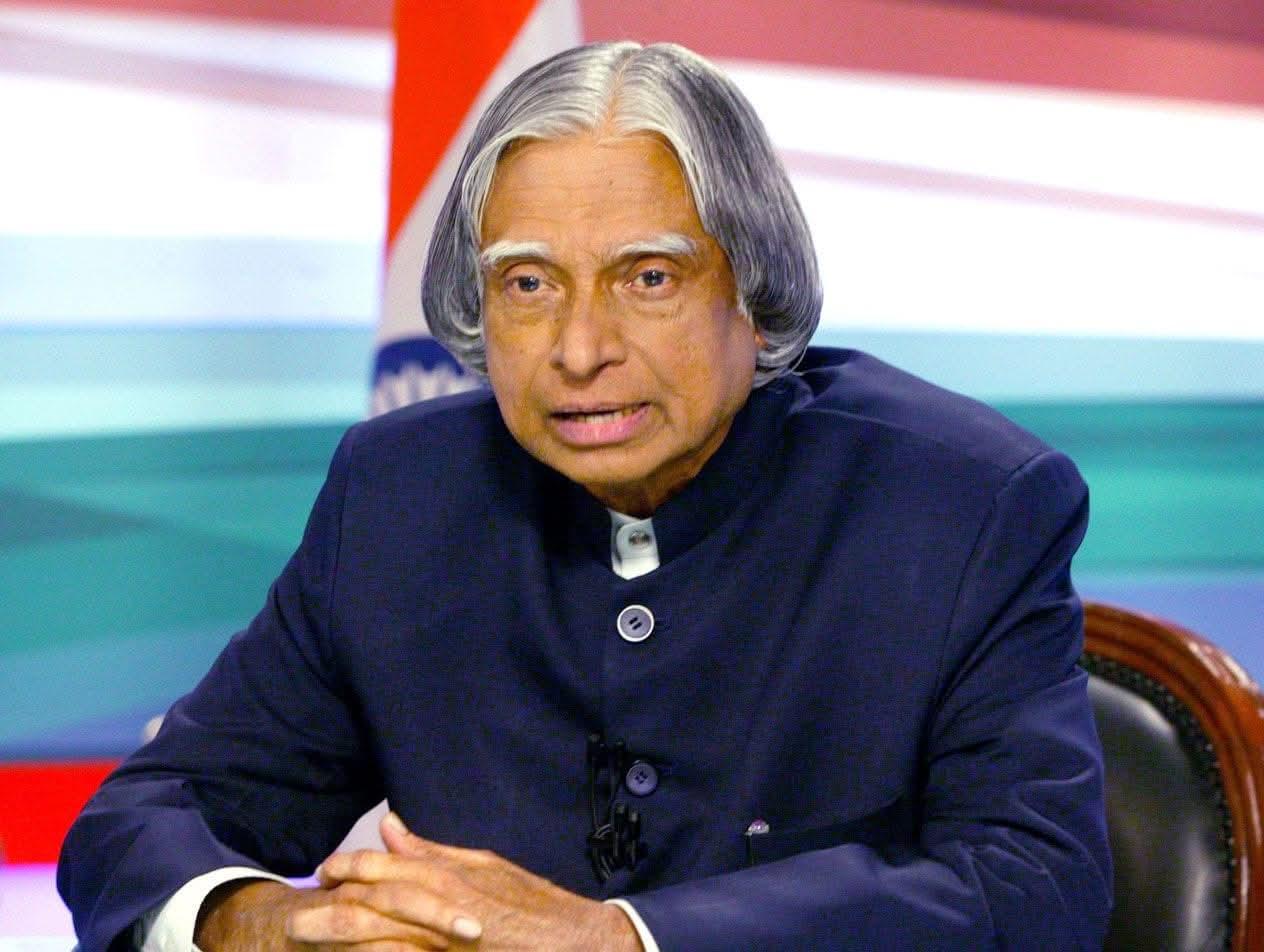 Andhra Pradesh, Telangana CMs pay tributes to Abdul Kalam