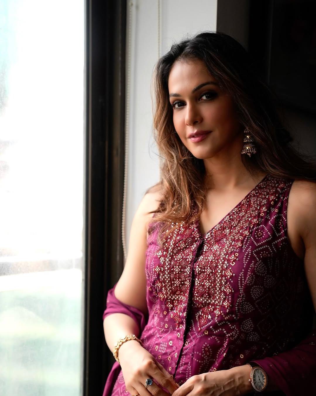 Isha Koppikar: Didn’t know it was okay to say ‘I’m not okay’
